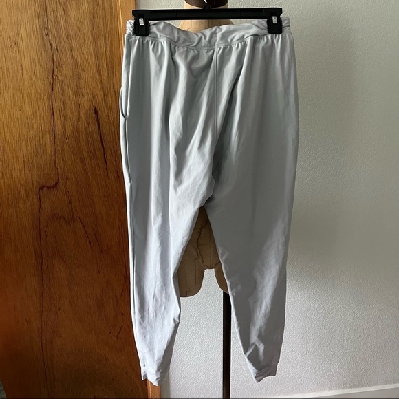 UNDER ARMOUR sz XS Light Gray Knit Vanish Joggers 1328870 - Picture 2 of 5
